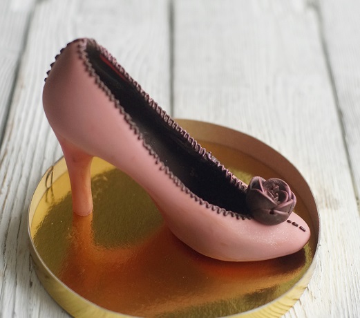 Розовая туфелька